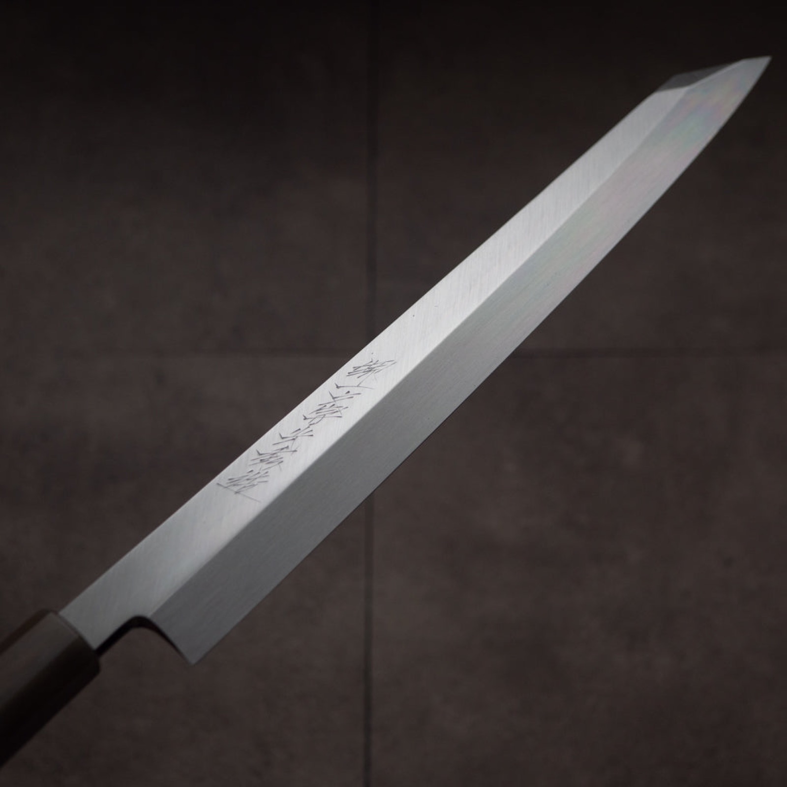 Faca de Cozinha Japonesa Kiritsuke-Yanagiba 270mm — Sakai Ichimonji, aço carbono hon-yaki, cabo de ébano, com bainha — imagem 2