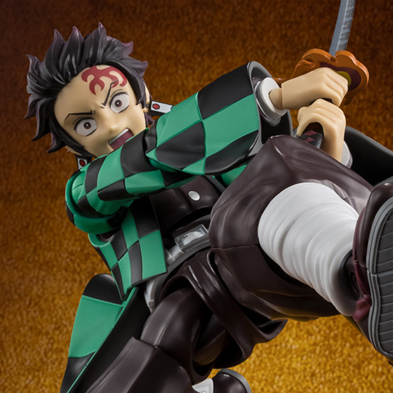 Demon Slayer S.H.Figuarts Tanjiro Kamado — Batalha Final no Castelo Infinito — Action Figure Articulada Bandai Tamashii Nations (14cm)
